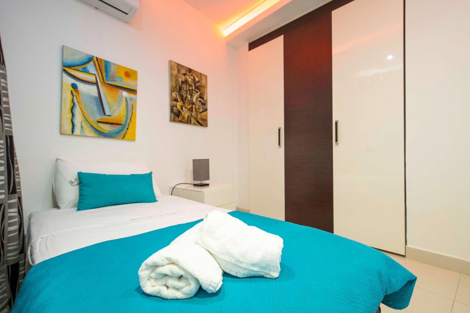 Ferienwohnung Oceanfront 3Br Penthouse Luxury & Views In Sliema Exterior foto